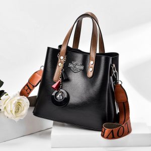 Harley Davidson women bags, Harley Davidson handbags, Harley Davidson women handbags, Harley Davidson purses, Harley Davidson women purses, Harley Davidson leather handbags, Harley Davidson women leather handbags, Harley Davidson